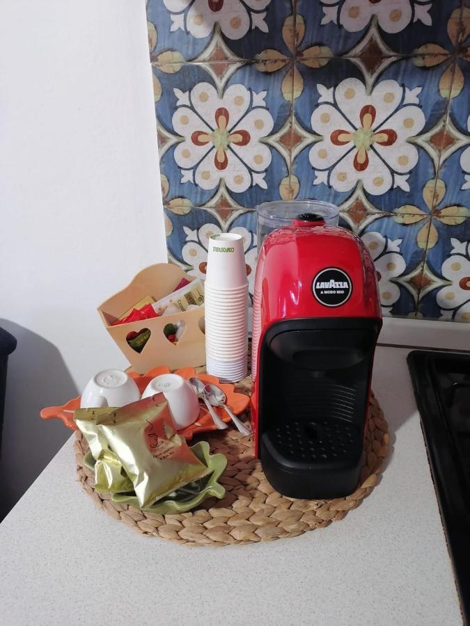 Camera Vicino L'Aeroporto Di Palermo Carini Eksteriør billede